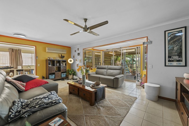 Photo - 46 Fiona Street, Bellbird Park QLD 4300 - Image 23