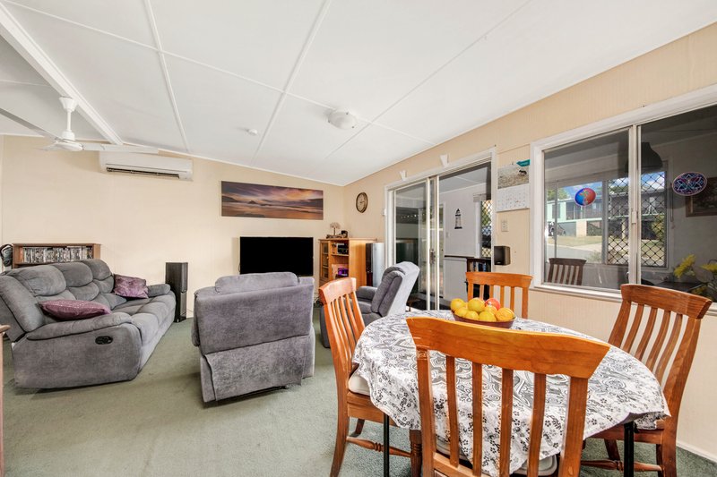 Photo - 46 Flinders Street, West Gladstone QLD 4680 - Image 4