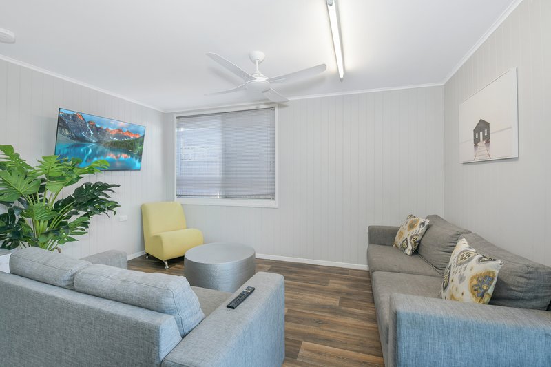 Photo - 46 Florence Street, Parramatta Park QLD 4870 - Image 12