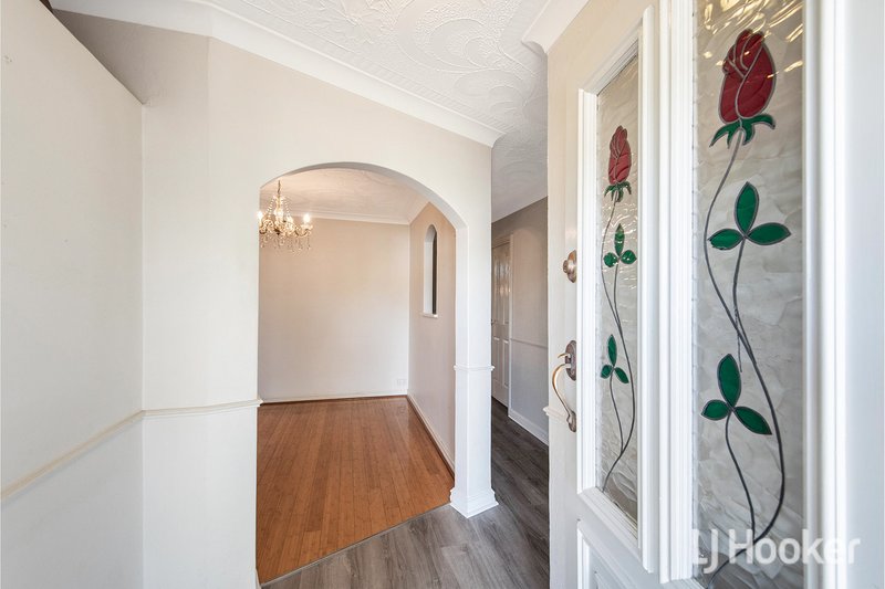 Photo - 46 Forest Crescent, Thornlie WA 6108 - Image 2