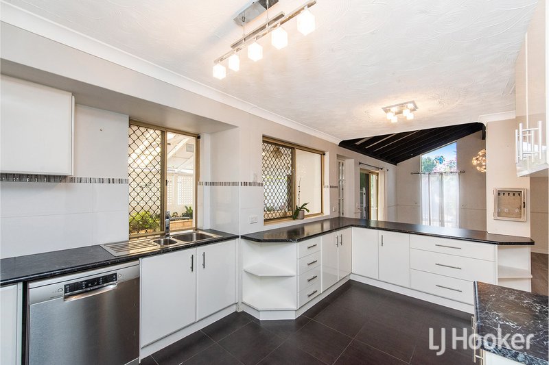 Photo - 46 Forest Crescent, Thornlie WA 6108 - Image 8