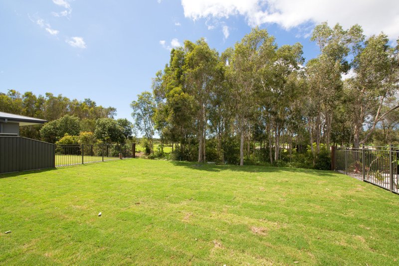 Photo - 46 Foxtail Crescent, Banksia Beach QLD 4507 - Image 21