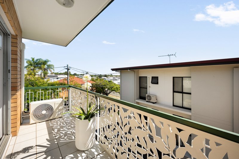 Photo - 4/6 Garnet Street, Clayfield QLD 4011 - Image 3