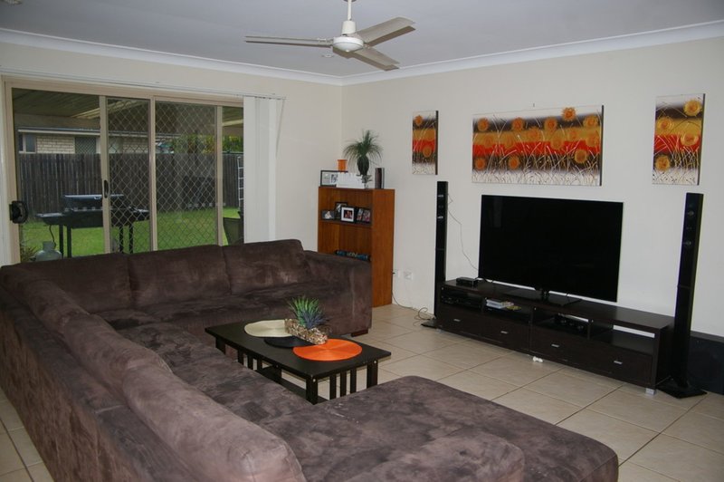 Photo - 46 George Street, Deception Bay QLD 4508 - Image 2