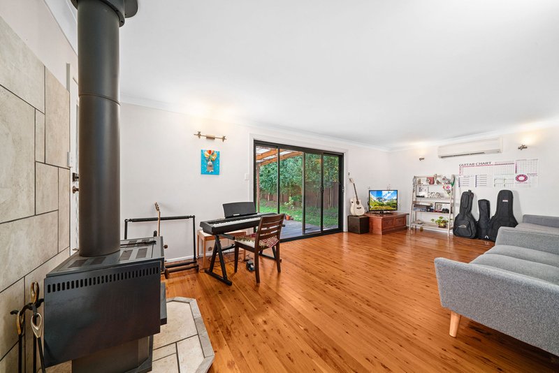 Photo - 46 Gilbert Crescent, Kings Langley NSW 2147 - Image 6