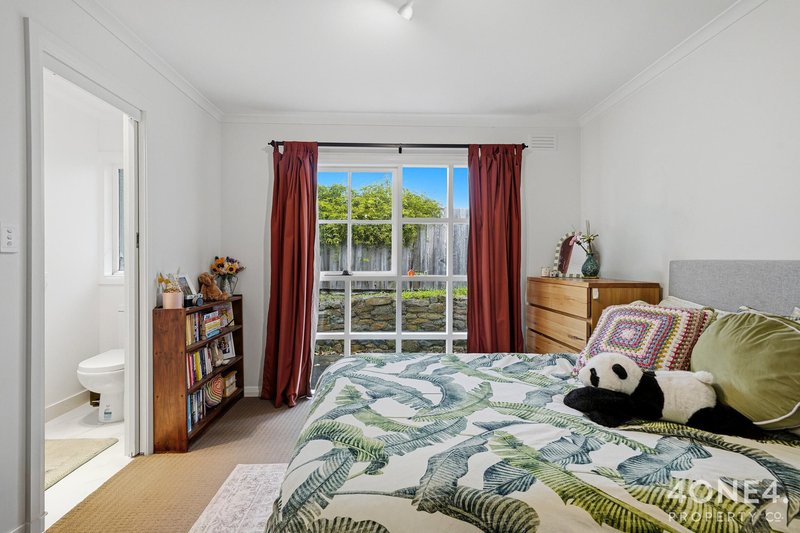 Photo - 46 Girrabong Road, Lenah Valley TAS 7008 - Image 10