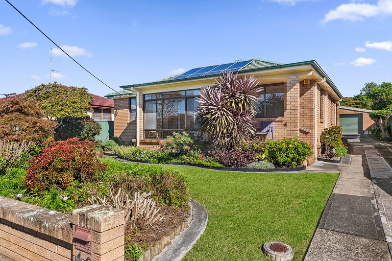 Photo - 46 Girraween Avenue, Lake Illawarra NSW 2528 - Image 1