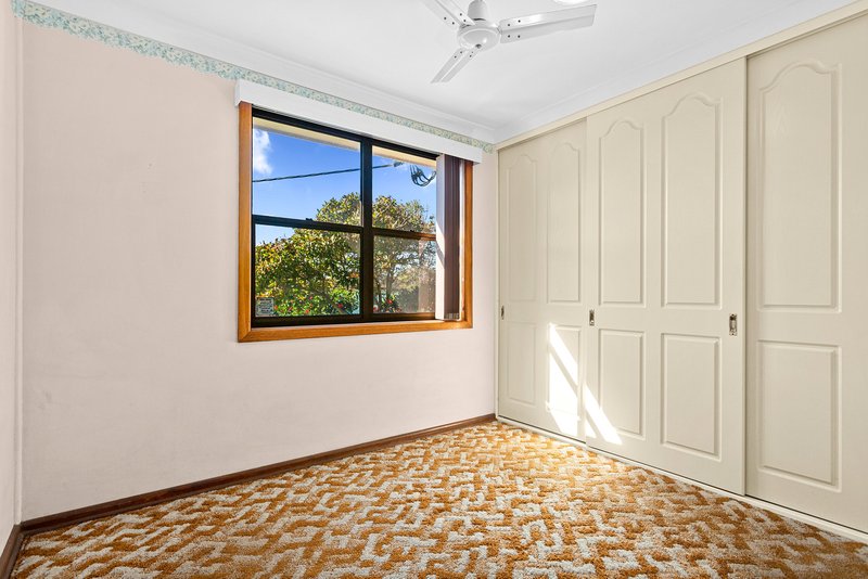 Photo - 46 Girraween Avenue, Lake Illawarra NSW 2528 - Image 6