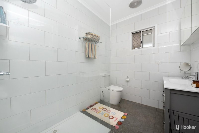 Photo - 46 Goldring Street, Hermit Park QLD 4812 - Image 9