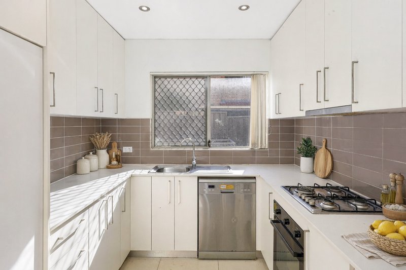 Photo - 4/6 Graham Road, Narwee NSW 2209 - Image 4