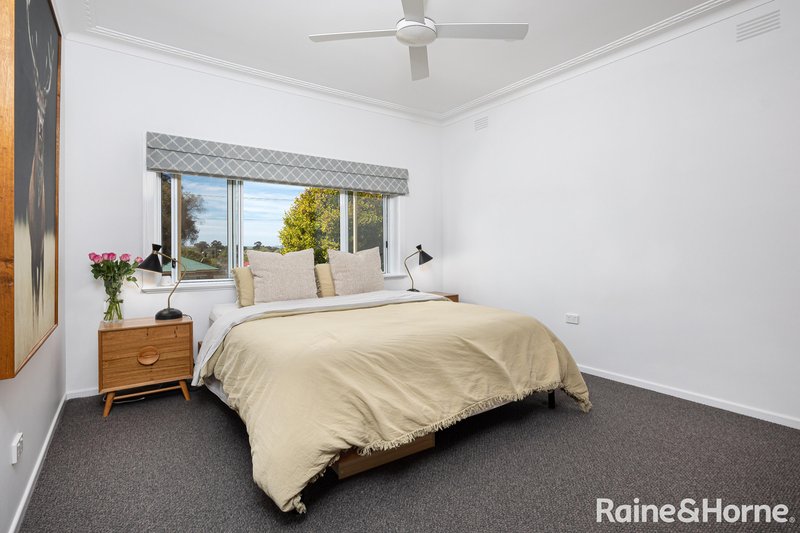 Photo - 46 Grove Street, Kooringal NSW 2650 - Image 6