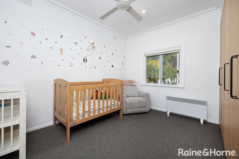 Photo - 46 Grove Street, Kooringal NSW 2650 - Image 8