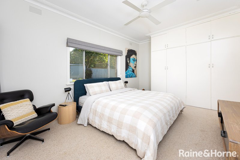 Photo - 46 Grove Street, Kooringal NSW 2650 - Image 11