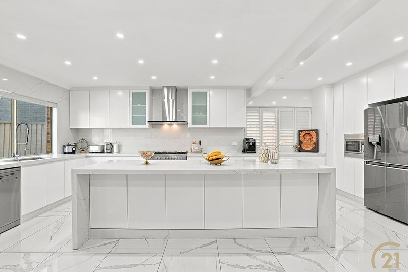 Photo - 46 Hackett Road, Abbotsbury NSW 2176 - Image 4