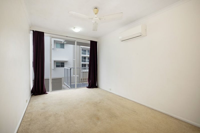 Photo - 4/6 Hale Street, Townsville City QLD 4810 - Image 7