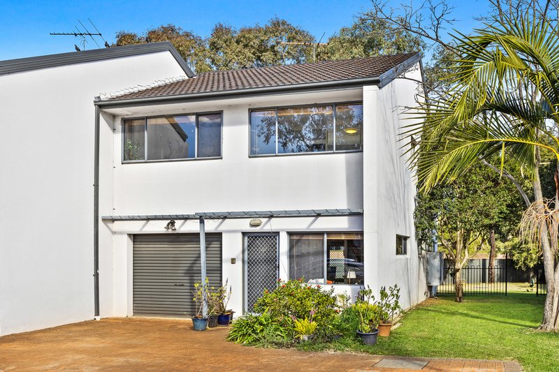 4/6 Hambledon Road, Quakers Hill NSW 2763