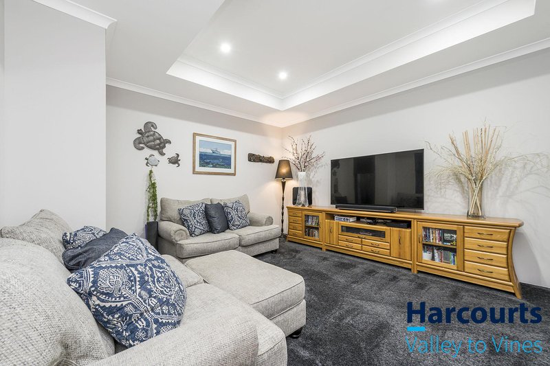 Photo - 46 Hawthornden Ave , Ellenbrook WA 6069 - Image 17