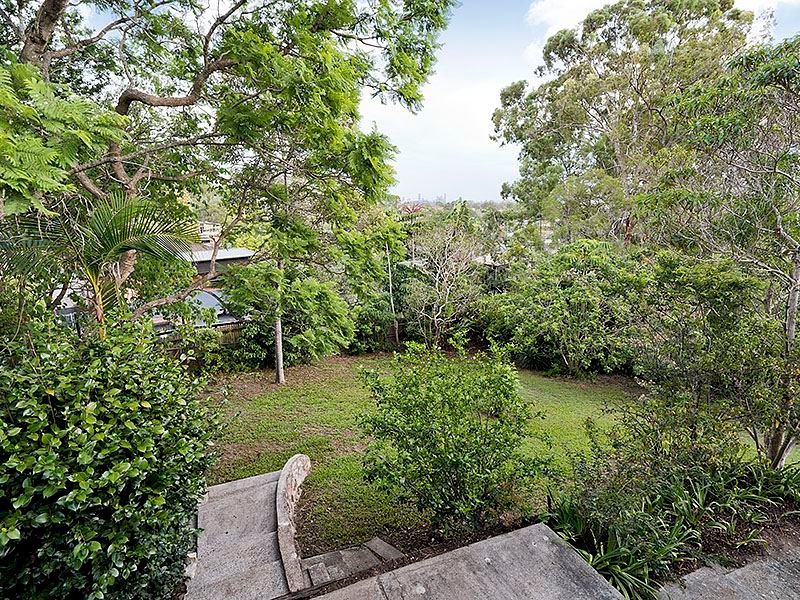 Photo - 46 Hibiscus Street, Everton Hills QLD 4053 - Image 16