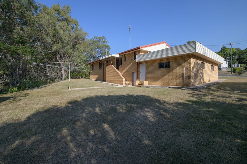 Photo - 46 Higgins Street, West Gladstone QLD 4680 - Image 2