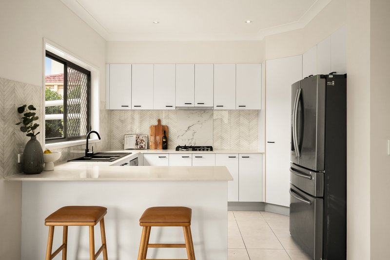 Photo - 46 Hilas Circuit, Sunnybank Hills QLD 4109 - Image 5