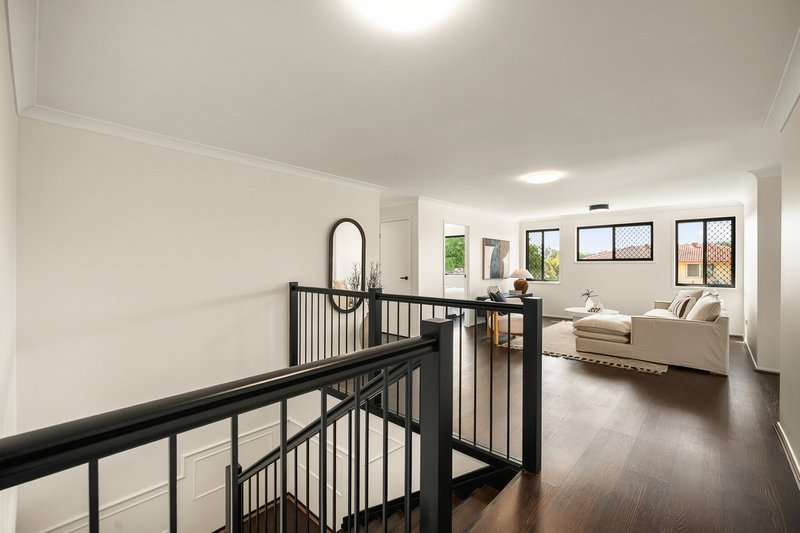 Photo - 46 Hilas Circuit, Sunnybank Hills QLD 4109 - Image 12