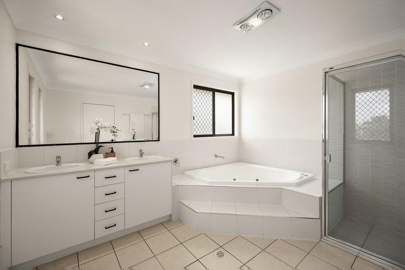 Photo - 46 Hilas Circuit, Sunnybank Hills QLD 4109 - Image 18