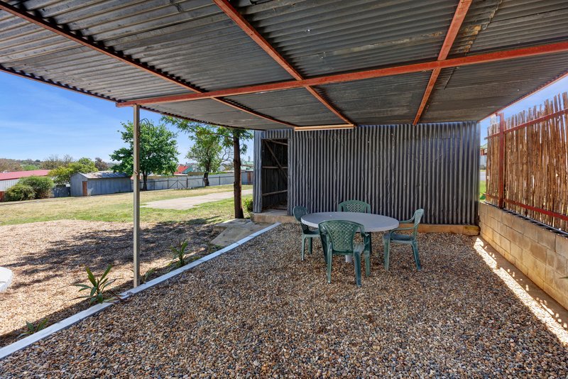 Photo - 46 Hill Street, Junee NSW 2663 - Image 11