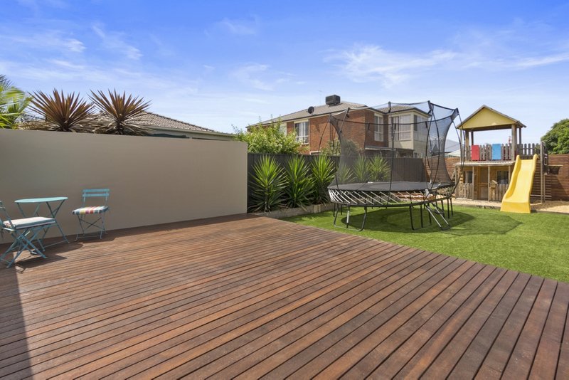 Photo - 46 Hindmarsh Drive, Manor Lakes VIC 3024 - Image 15