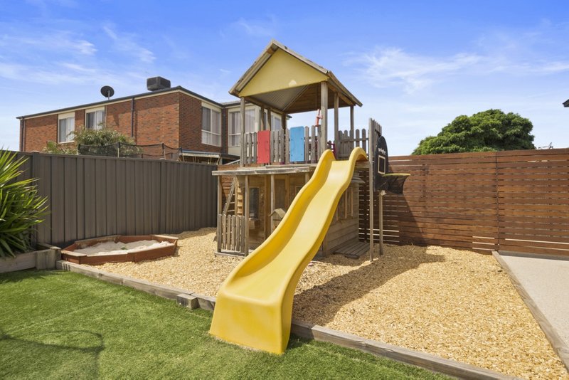 Photo - 46 Hindmarsh Drive, Manor Lakes VIC 3024 - Image 16