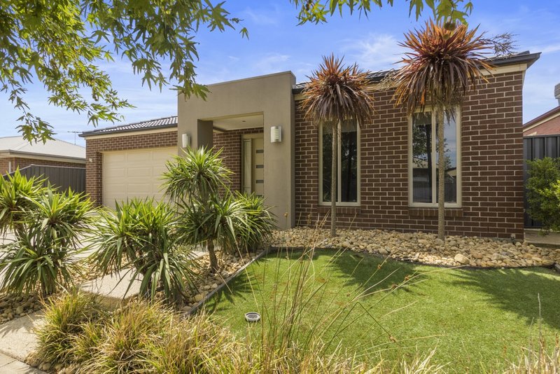 Photo - 46 Hindmarsh Drive, Manor Lakes VIC 3024 - Image 19