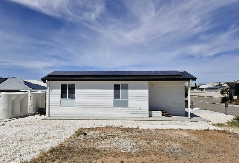 Photo - 4/6 Hindmarsh Road, Murray Bridge SA 5253 - Image 2