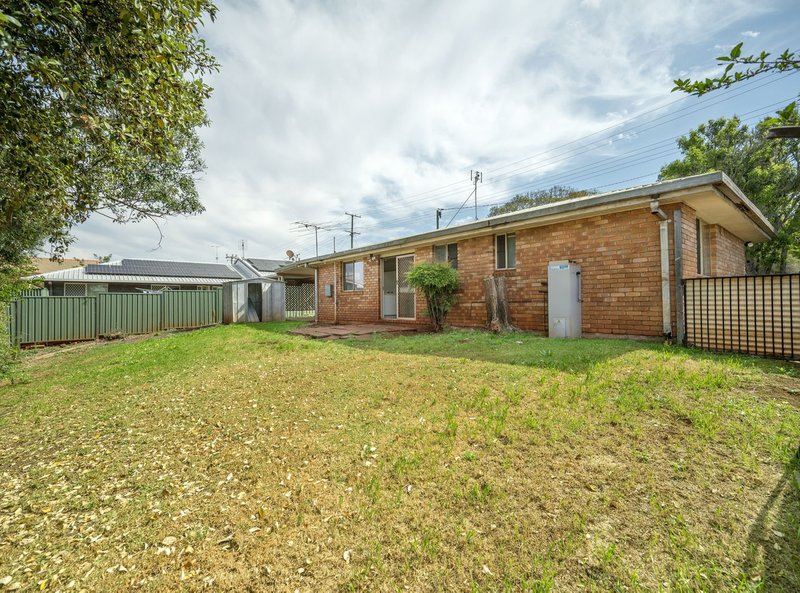 Photo - 46 Hoepper Street, Kearneys Spring QLD 4350 - Image 10