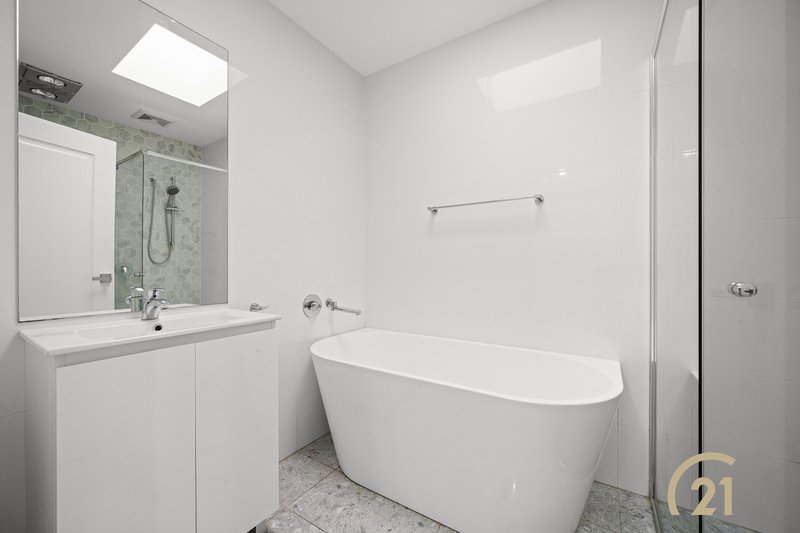 Photo - 4/6 Holland Crescent, Casula NSW 2170 - Image 7