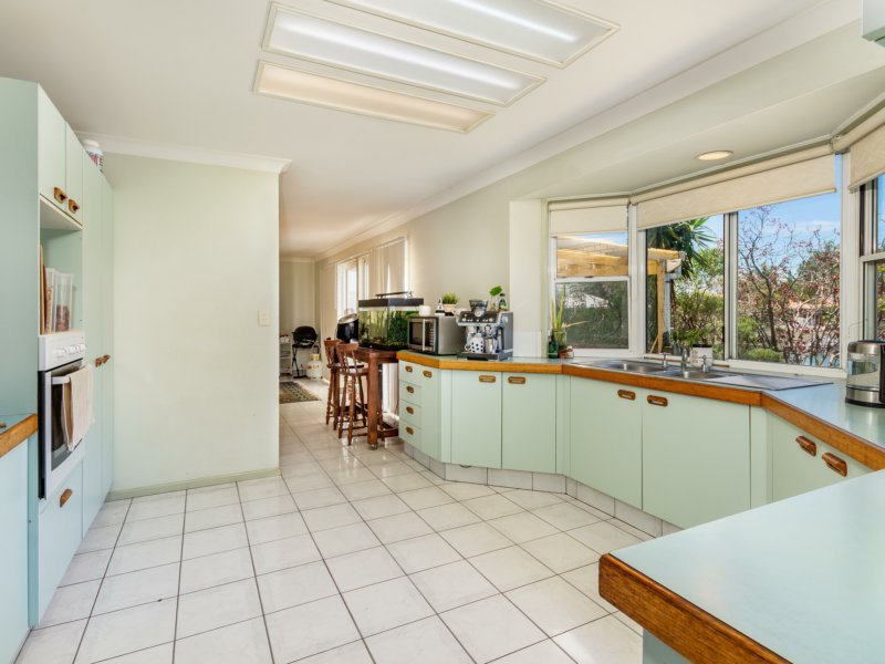 Photo - 46 Jacaranda Drive, Bongaree QLD 4507 - Image 10