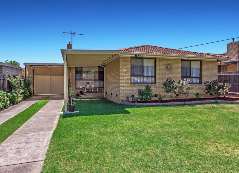 Photo - 46 James Street, St Albans VIC 3021 - Image 2