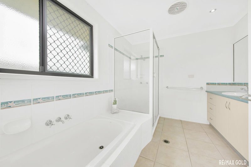 Photo - 46 Katrina Boulevard, New Auckland QLD 4680 - Image 12