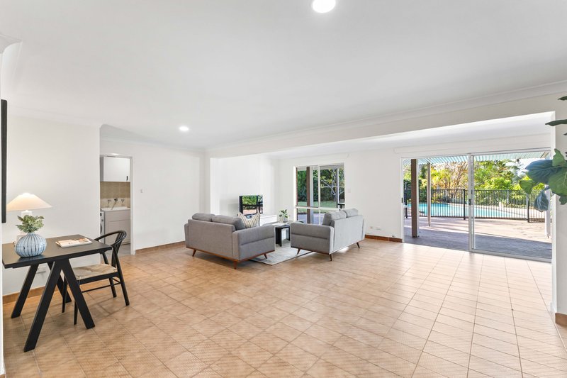 Photo - 46 Kooringal Avenue, Thornleigh NSW 2120 - Image 5