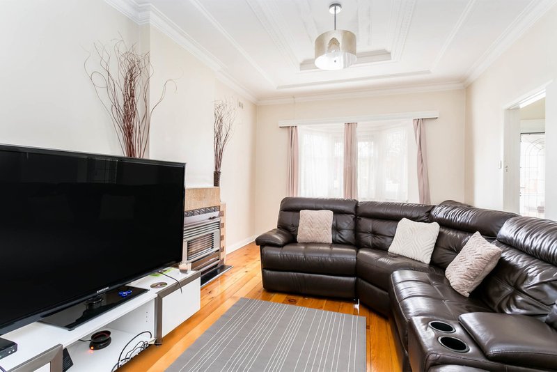 Photo - 46 La Perouse Avenue, Flinders Park SA 5025 - Image 3