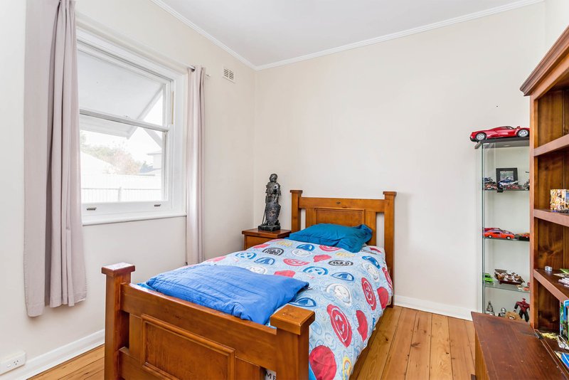 Photo - 46 La Perouse Avenue, Flinders Park SA 5025 - Image 8