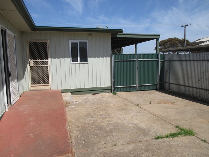 Photo - 46 Lachlan Ave , Murray Bridge SA 5254 - Image 4