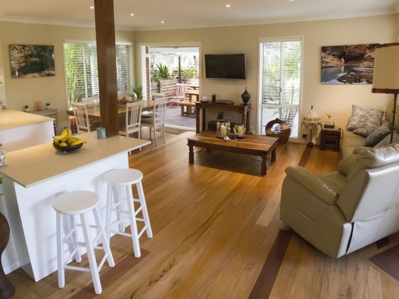 Photo - 46 Lagoon Street, Narrabeen NSW 2101 - Image 3