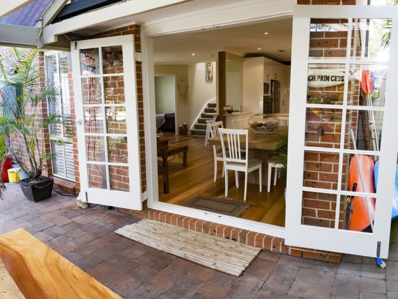 Photo - 46 Lagoon Street, Narrabeen NSW 2101 - Image 4