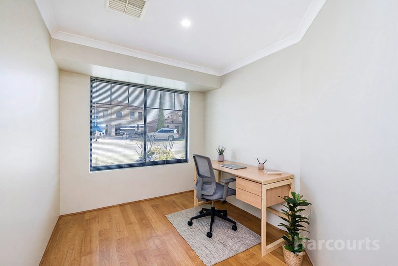 Photo - 46 Langford Boulevard, Madeley WA 6065 - Image 4