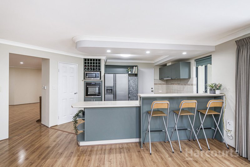 Photo - 46 Langford Boulevard, Madeley WA 6065 - Image 9