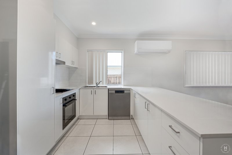Photo - 46 Laurina Close, Collingwood Park QLD 4301 - Image 5