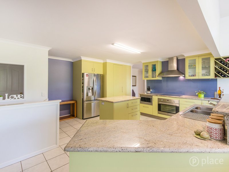 Photo - 46 Limosa Street, Bellbowrie QLD 4070 - Image 6