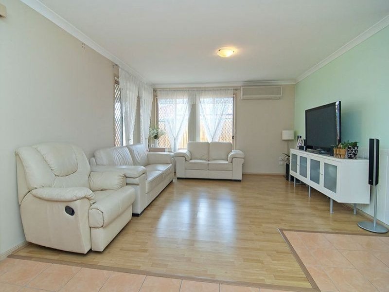 Photo - 46 Linaria Circuit, Drewvale QLD 4116 - Image 2