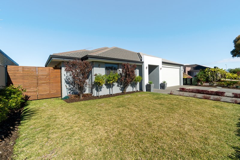 Photo - 46 Liriope Parkway, Sinagra WA 6065 - Image 2