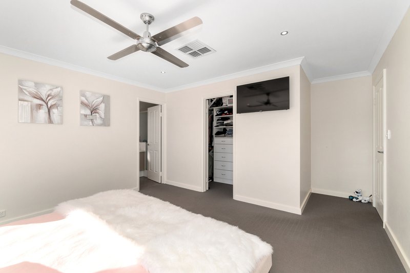 Photo - 46 Liriope Parkway, Sinagra WA 6065 - Image 16