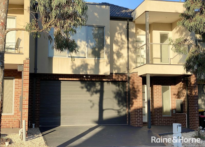 46 Lorimer Street, Caroline Springs VIC 3023